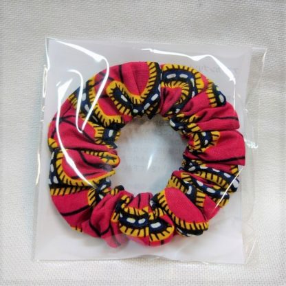 <span style="color: #ff6347; font-style: bold;">【売切】</span><br>037<br>アフリカ布でつくったシュシュ