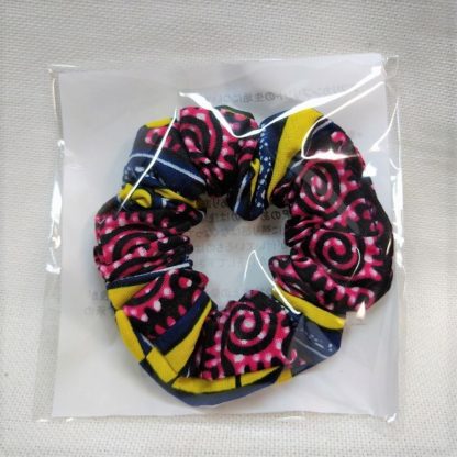 <span style="color: #ff6347; font-style: bold;">【売切】</span><br>033<br>アフリカ布でつくったシュシュ