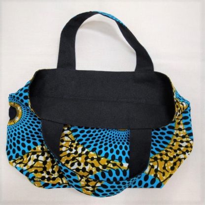 <span style="color: #ff6347; font-style: bold;">【売切】</span><br>084<br>アフリカ布のトートバッグ<br>中<br>ブルーサークル - 画像 (2)