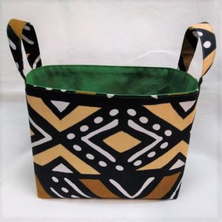 <span style="color: #ff6347; font-style: bold;">【売切】</span><br>151<br>アフリカ布で作った小物入れ（大）<br>ブラウン＆ホワイト