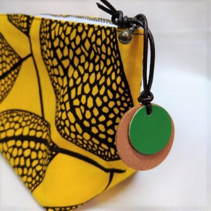 <span style="color: #ff6347; font-style: bold;">【売切】</span><br>099<br>アフリカ布で作ったポーチ<br>イエロー - 画像 (3)