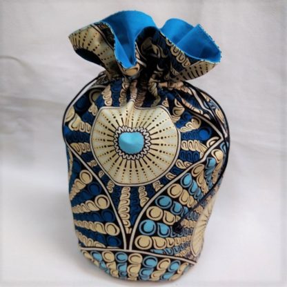 <span style="color: #ff6347; font-style: bold;">【売切】</span><br>042<br>ハネ付き丸底巾着<br>ブルー＆シルバーラメ