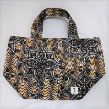 <span style="color: #ff6347; font-style: bold;">【売切】</span><br>153<br>アフリカ布の<br>エコバッグ（大） <br>ライトブラウン