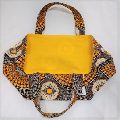<span style="color: #ff6347; font-style: bold;">【売切】</span><br>152<br>アフリカ布の<br>エコバッグ（大） <br>イエローサークル - 画像 (2)