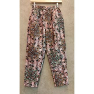 <span style="color: #ff6347; font-style: bold;">【売切】</span><br>069<br>アフリカ布の<br>タックパンツ<br>light_pink