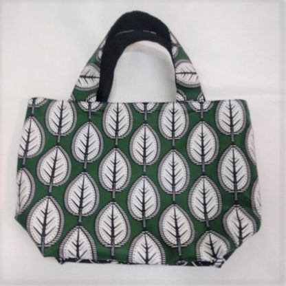 <span style="color: #ff6347; font-style: bold;">【売切】</span><br>068アフリカ布のトートバッグ<br>中<br>ダークグリーンリーブス