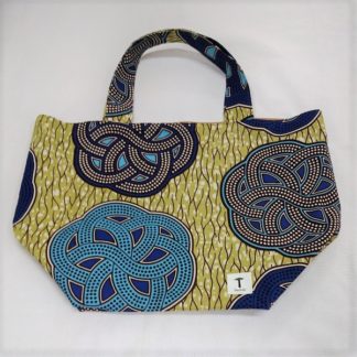 <span style="color: #ff6347; font-style: bold;">【売切】</span><br>146<br>アフリカ布の<br>エコバッグ（大） <br>ブルー＆ライトグリーン