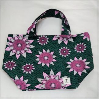 <span style="color: #ff6347; font-style: bold;">【売切】</span><br>140<br>アフリカ布の<br>エコバッグ（大） <br>グリーン＆ピンクフラワー