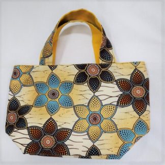 <span style="color: #ff6347; font-style: bold;">【売切】</span><br>062アフリカ布のトートバッグ<br>中<br>ゴールドラメフラワー