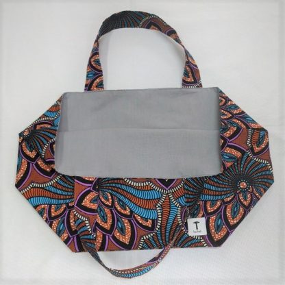 <span style="color: #ff6347; font-style: bold;">【売切】</span><br>134<br>アフリカ布の<br>エコバッグ（大） <br>ブラウン＆ブルー - 画像 (2)