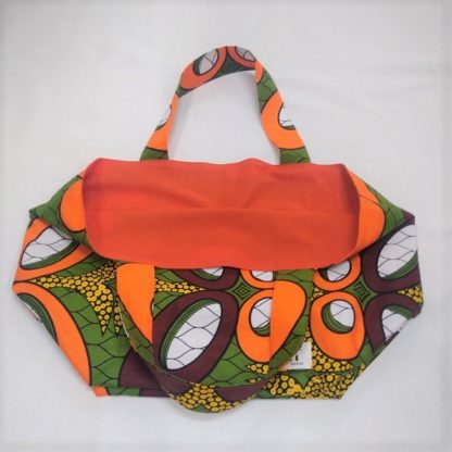 <span style="color: #ff6347; font-style: bold;">【売切】</span><br>121<br>アフリカ布の<br>エコバッグ（大） <br>グリーン＆オレンジ - 画像 (2)