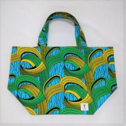 <span style="color: #ff6347; font-style: bold;">【売切】</span><br>104<br>アフリカ布の<br>エコバッグ（大） <br>グリーン＆イエロー