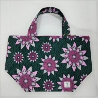 <span style="color: #ff6347; font-style: bold;">【売切】</span><br>298<br>アフリカ布の<br>エコバッグ（大） <br>グリーン＆ピンクフラワー