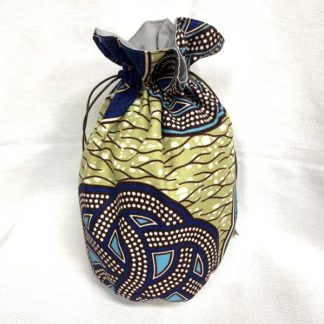 <span style="color: #ff6347; font-style: bold;">【売切】</span><br>033<br>ハネ付き丸底巾着<br>ブルー＆ライトブラウン