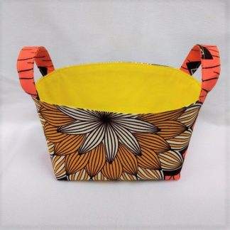 <span style="color: #ff6347; font-style: bold;">【売切】</span><br>115<br>アフリカ布で作った小物入れ(小)<br>オレンジフラワー