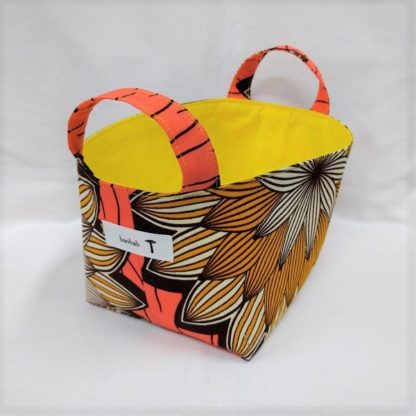 <span style="color: #ff6347; font-style: bold;">【売切】</span><br>115<br>アフリカ布で作った小物入れ（小）<br>オレンジフラワー - 画像 (2)