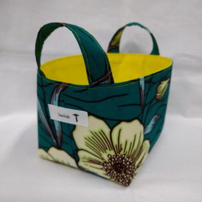 <span style="color: #ff6347; font-style: bold;">【売切】</span><br>112<br>アフリカ布で作った小物入れ（小）<br>グリーンフラワー - 画像 (2)