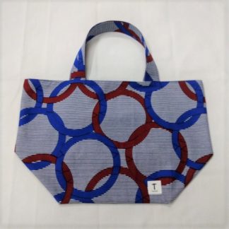 <span style="color: #ff6347; font-style: bold;">【売切】</span><br>277<br>アフリカ布の<br>エコバッグ(大) <br>ブルー&レッドサークル