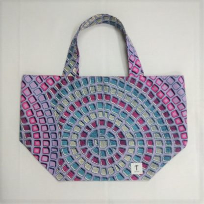 <span style="color: #ff6347; font-style: bold;">【売切】</span><br>271<br>アフリカ布の<br>エコバッグ（大） <br>パープルサークル