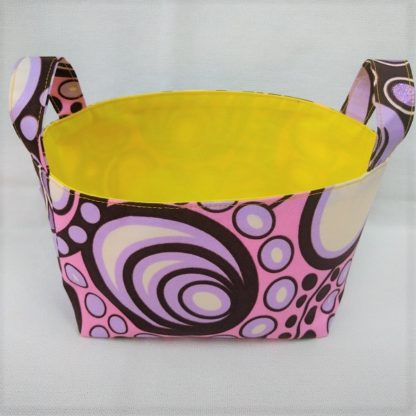 <span style="color: #ff6347; font-style: bold;">【売切】</span><br>104<br>アフリカ布で作った小物入れ（小）<br>ピンク＆パープル