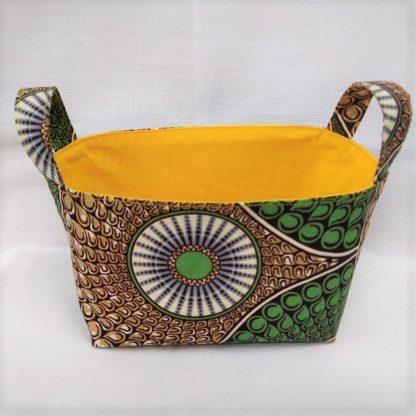 <span style="color: #ff6347; font-style: bold;">【売切】</span><br>101<br>アフリカ布で作った小物入れ（小）<br>グリーンサークル