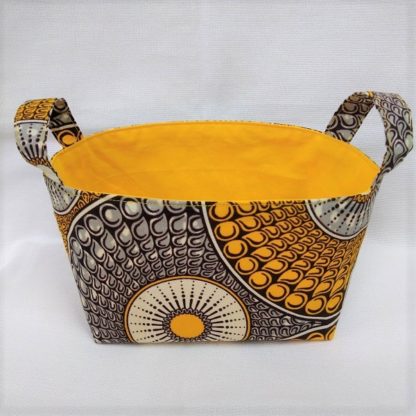 <span style="color: #ff6347; font-style: bold;">【売切】</span><br>299<br>アフリカ布で作った小物入れ（小）<br>イエローサークル