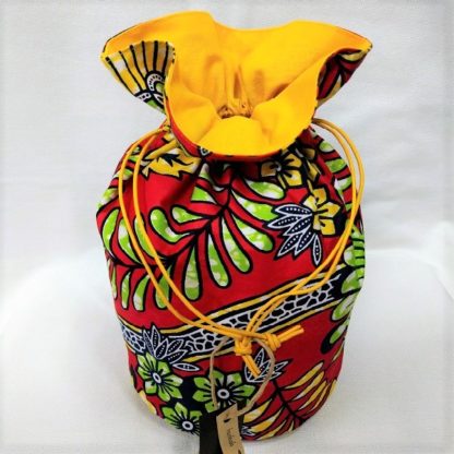 <span style="color: #ff6347; font-style: bold;">【売切】</span><br>029<br>ハネ付き丸底巾着<br>レッドボタニカル