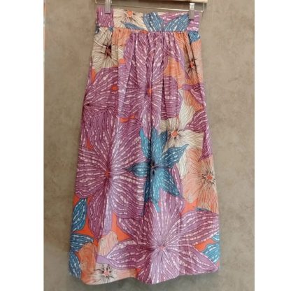 <span style="color: #ff6347; font-style: bold;">【売切】</span><br>034<br>アフリカ布の<br>スカート<br>flower