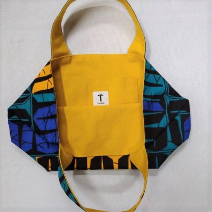 <span style="color: #ff6347; font-style: bold;">【売切】</span><br>047アフリカ布のトートバッグ<br>中<br>ブルー＆イエロー - 画像 (2)