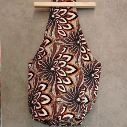 <span style="color: #ff6347; font-style: bold;">【売切】</span><br>001<br>アフリカ布の<br>肩がけバッグ<br>brown