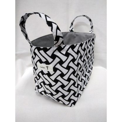 <span style="color: #ff6347; font-style: bold;">【売切】</span><br>295<br>アフリカ布で作った小物入れ（大）<br>ブラック＆ホワイト - 画像 (2)