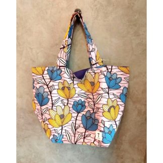 <span style="color: #ff6347; font-style: bold;">【売切】</span><br>259<br>アフリカ布の<br>エコバッグ（大）<br>イエロー＆ブルーフラワー