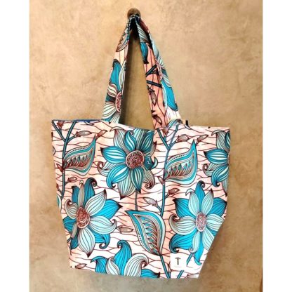 <span style="color: #ff6347; font-style: bold;">【売切】</span><br>254<br>アフリカ布の<br>エコバッグ（大）<br>ブルーフラワー