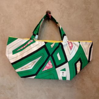 <span style="color: #ff6347; font-style: bold;">【売切】</span><br>253<br>アフリカ布の<br>エコバッグ<br> グリーン＆ホワイト