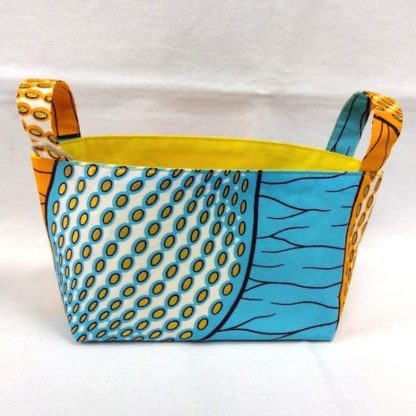 <span style="color: #ff6347; font-style: bold;">【売切】</span><br>292<br>アフリカ布で作った小物入れ（小）<br>イエロー＆ライトブルー